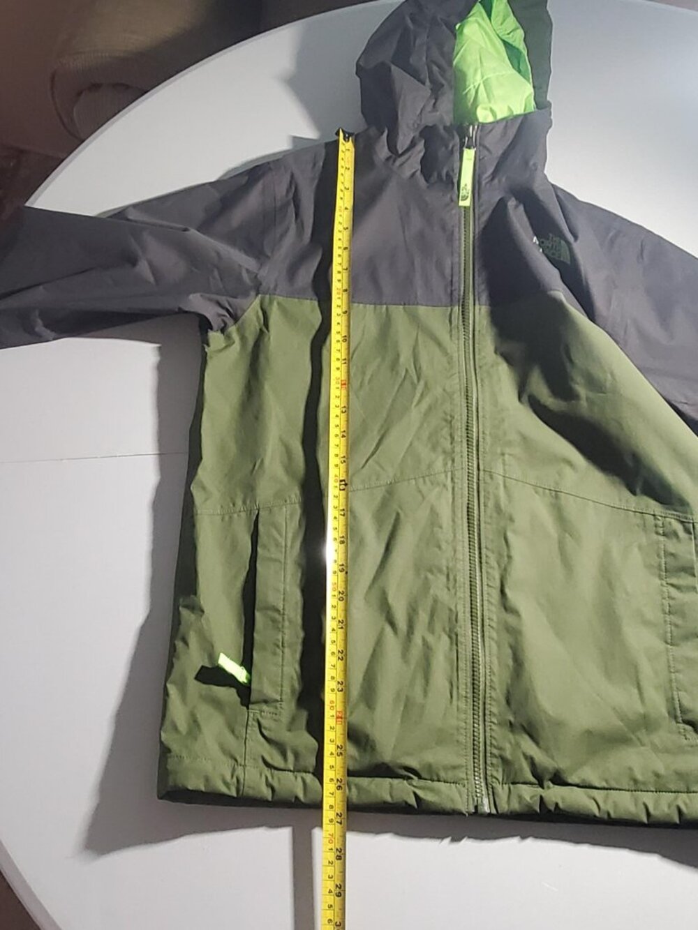 The North Face DryVent Rain Jacket Boys Sz L (14/16) - Picture 10 of 16